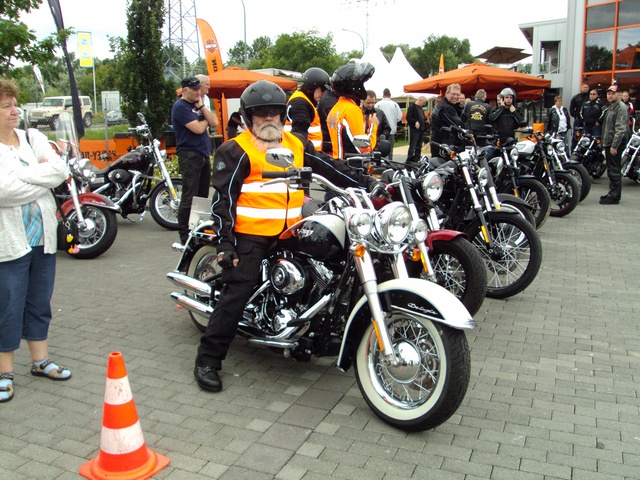 Beachparty_und _Demo_Ride_20.JPG -                                