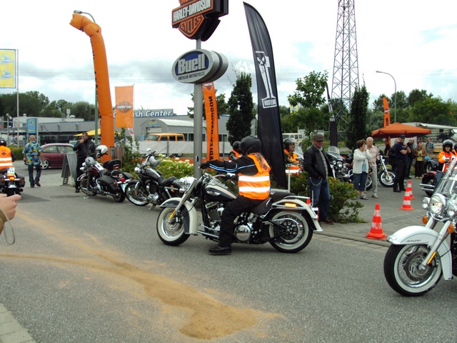 Beachparty_und _Demo_Ride_21.JPG -                                