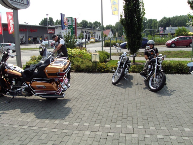 Nachmittag_im_Behindertenheim_1.JPG -                                