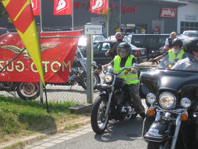 Harley_on_Tour_16.JPG