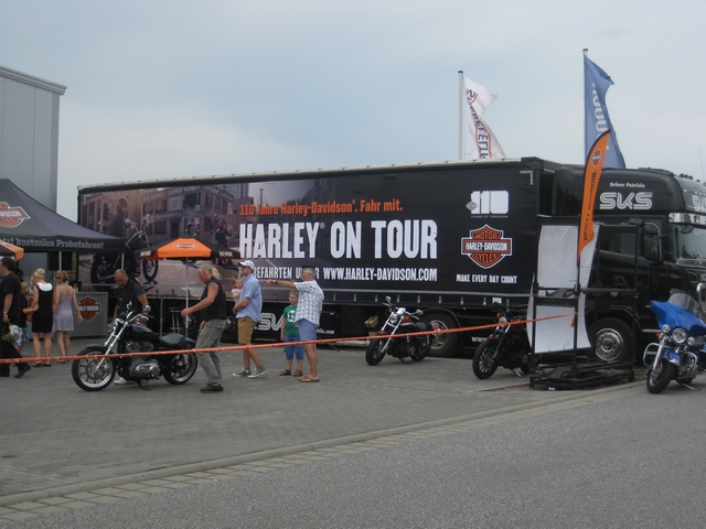 Harley_on_Tour_27.JPG