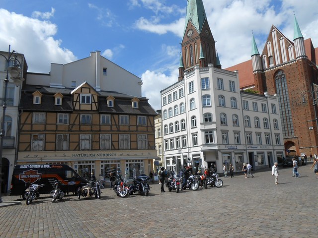 15 Jahre Mecklenburg Chapter Schwerin 4.jpg -           