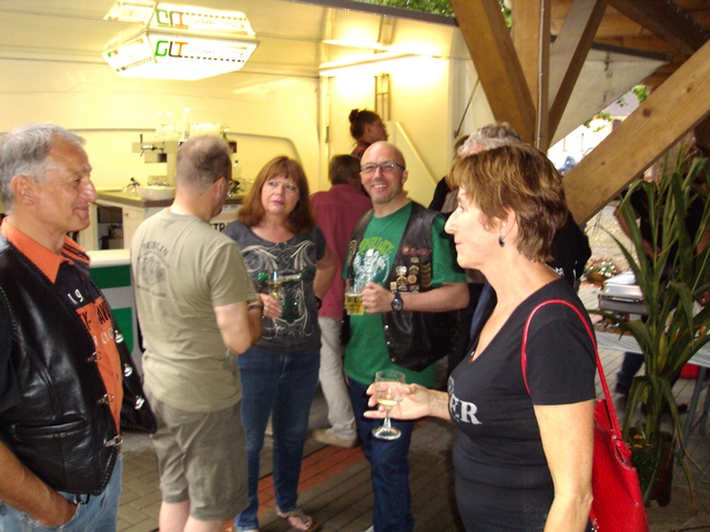 Hoffest in Sanne bei Bernd (60-ziger Party) 15.jpg -                                