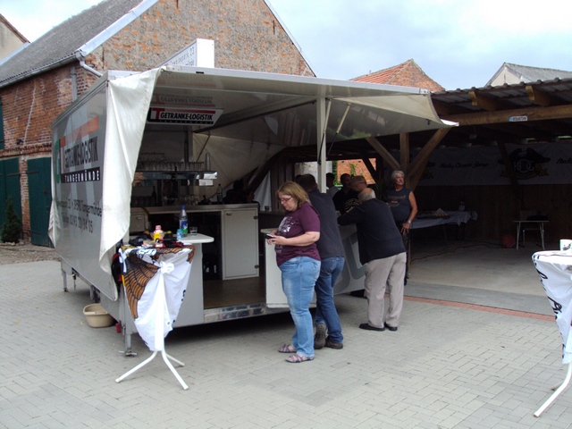 Hoffest in Sanne bei Bernd (60-ziger Party) 3.jpg -                                