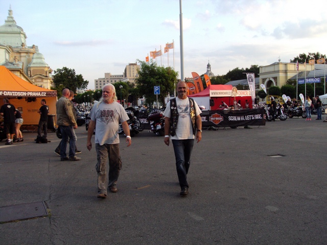 Prag Harley Days 12.jpg -                                