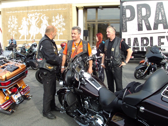 Prag Harley Days 22.jpg -                                
