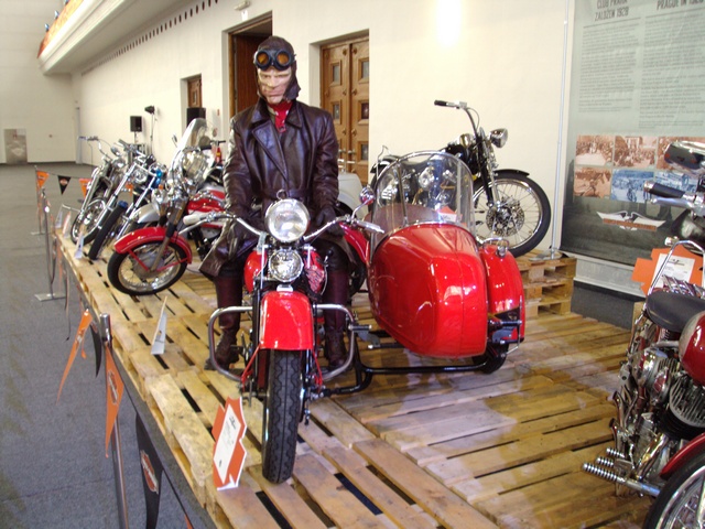 Prag Harley Days 46.jpg -                                