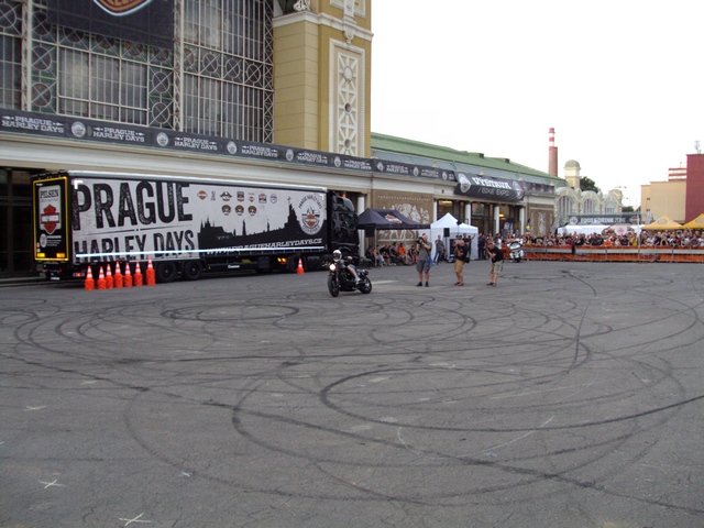 Prag Harley Days 62.jpg -                                