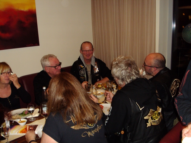 Weihnachtsfeier im DELTA Bowling  11.jpg -                                