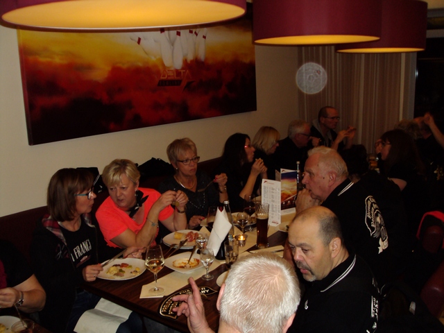 Weihnachtsfeier im DELTA Bowling  13.jpg -                                