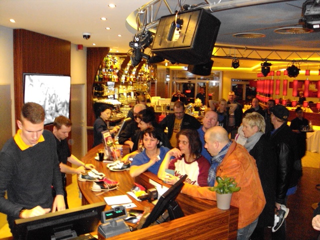 Weihnachtsfeier im DELTA Bowling  15.jpg -                                