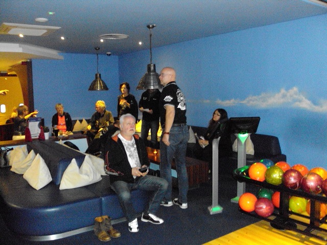 Weihnachtsfeier im DELTA Bowling  16.jpg -                                