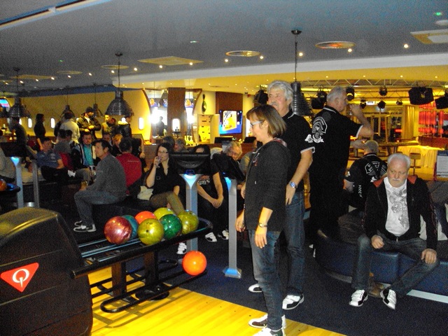 Weihnachtsfeier im DELTA Bowling  19.jpg -                                