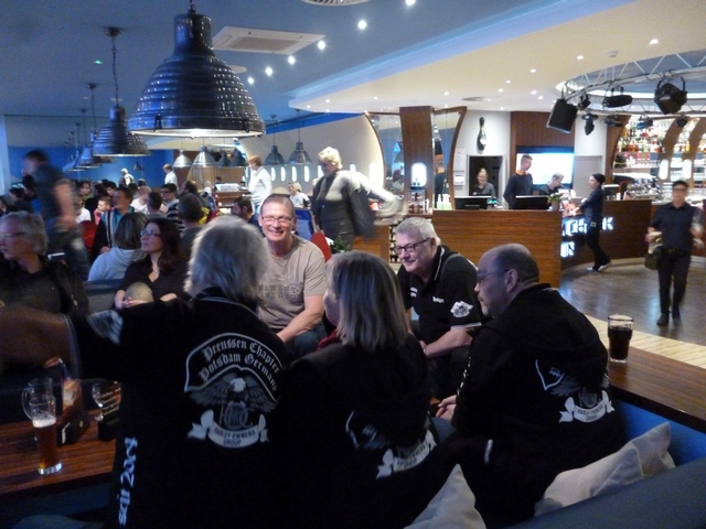 Weihnachtsfeier im DELTA Bowling  27.jpg