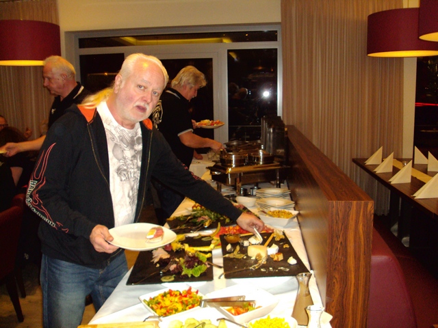 Weihnachtsfeier im DELTA Bowling  9.jpg -                                