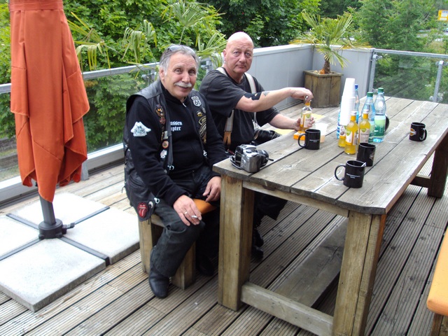 Treff mit Dresden Chapter zur Brandenburgtour  1.jpg -                                