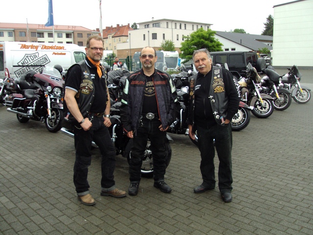 Treff mit Dresden Chapter zur Brandenburgtour  13.jpg -                                