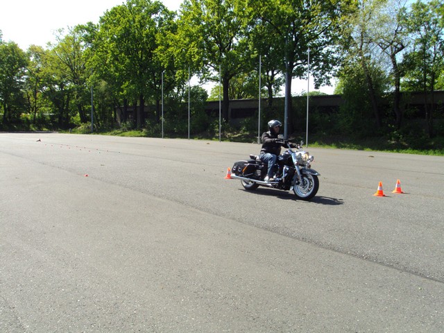 Fahrsicherheitstraining in der Julius-Leber-Kaserne in Berlin 29.04.18 20.jpg -                                